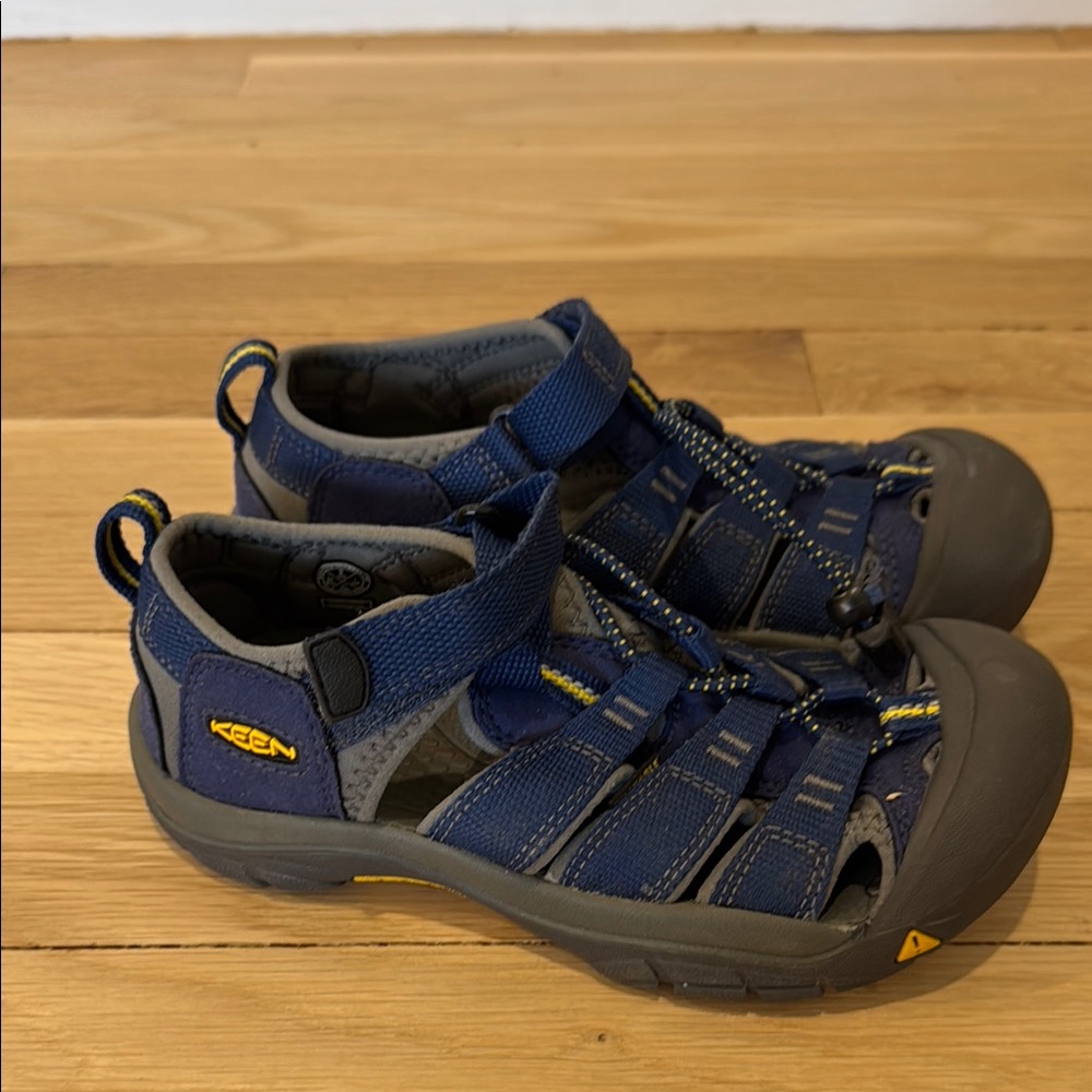 Keen Kids Navy Blue and Gray Water Shoes